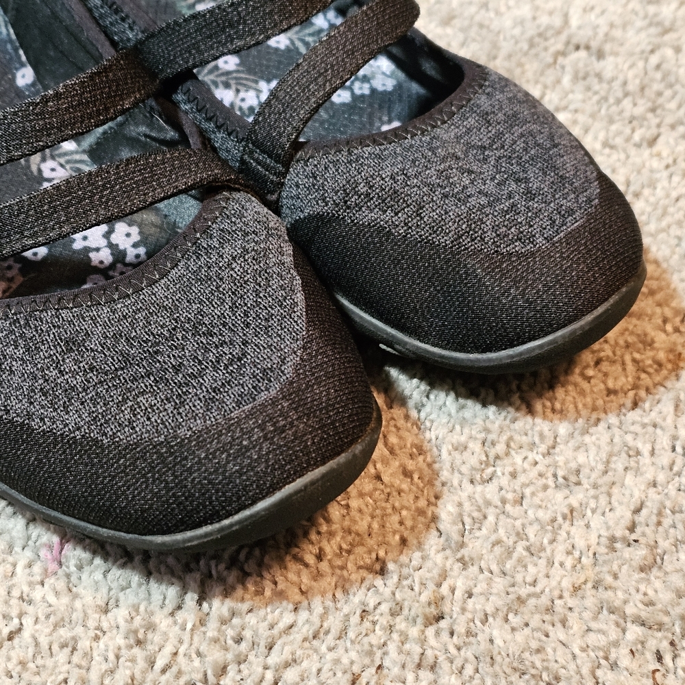 8.5 Wide Skechers Breathe Easy Lucky Lady Mary Jane Flats Black Gray - Picture 4 of 10